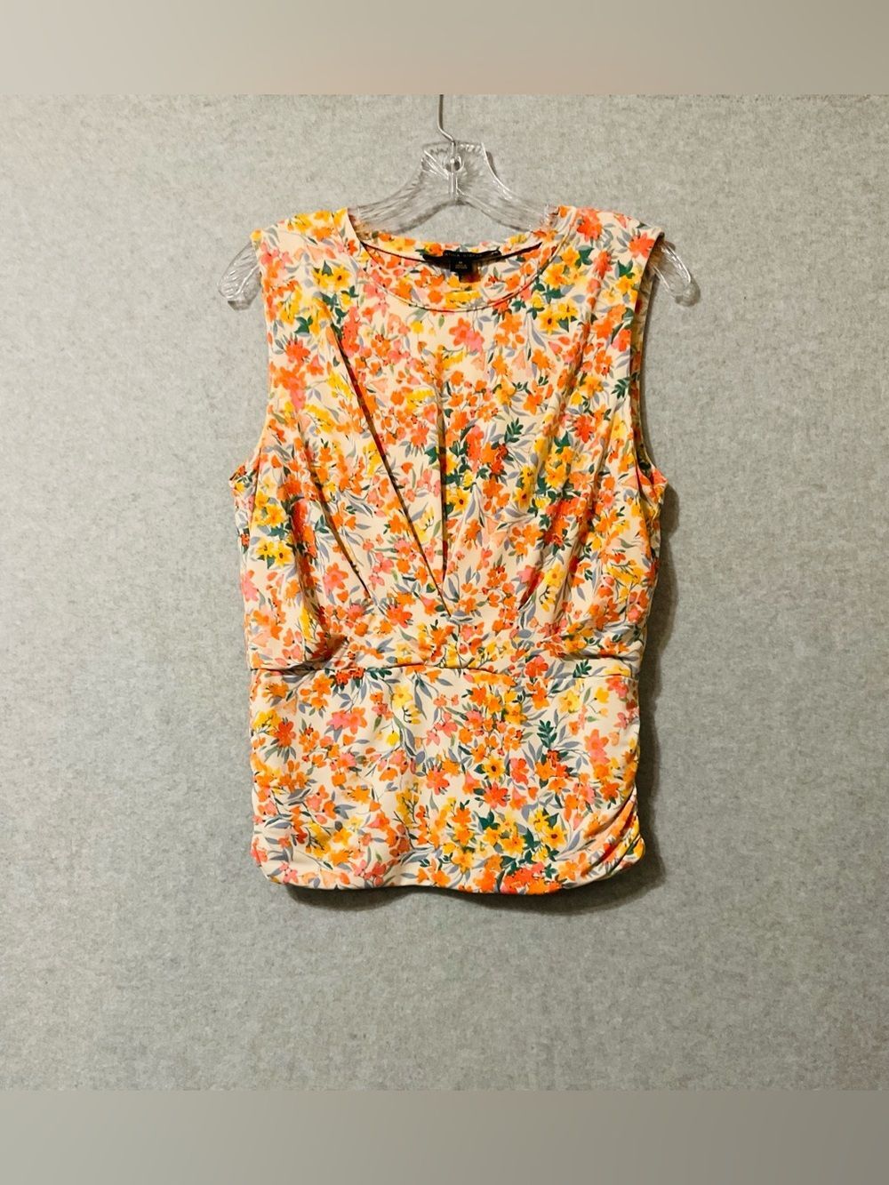 Cynthia Steffe Peach Floral Sleeveless Peplum Camisole SZ M